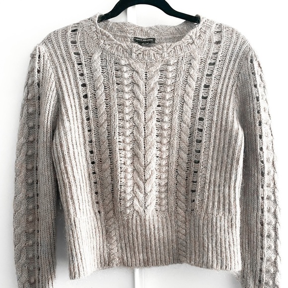 Club Monaco Cable Knit Scallop Sweater - Picture 5 of 12
